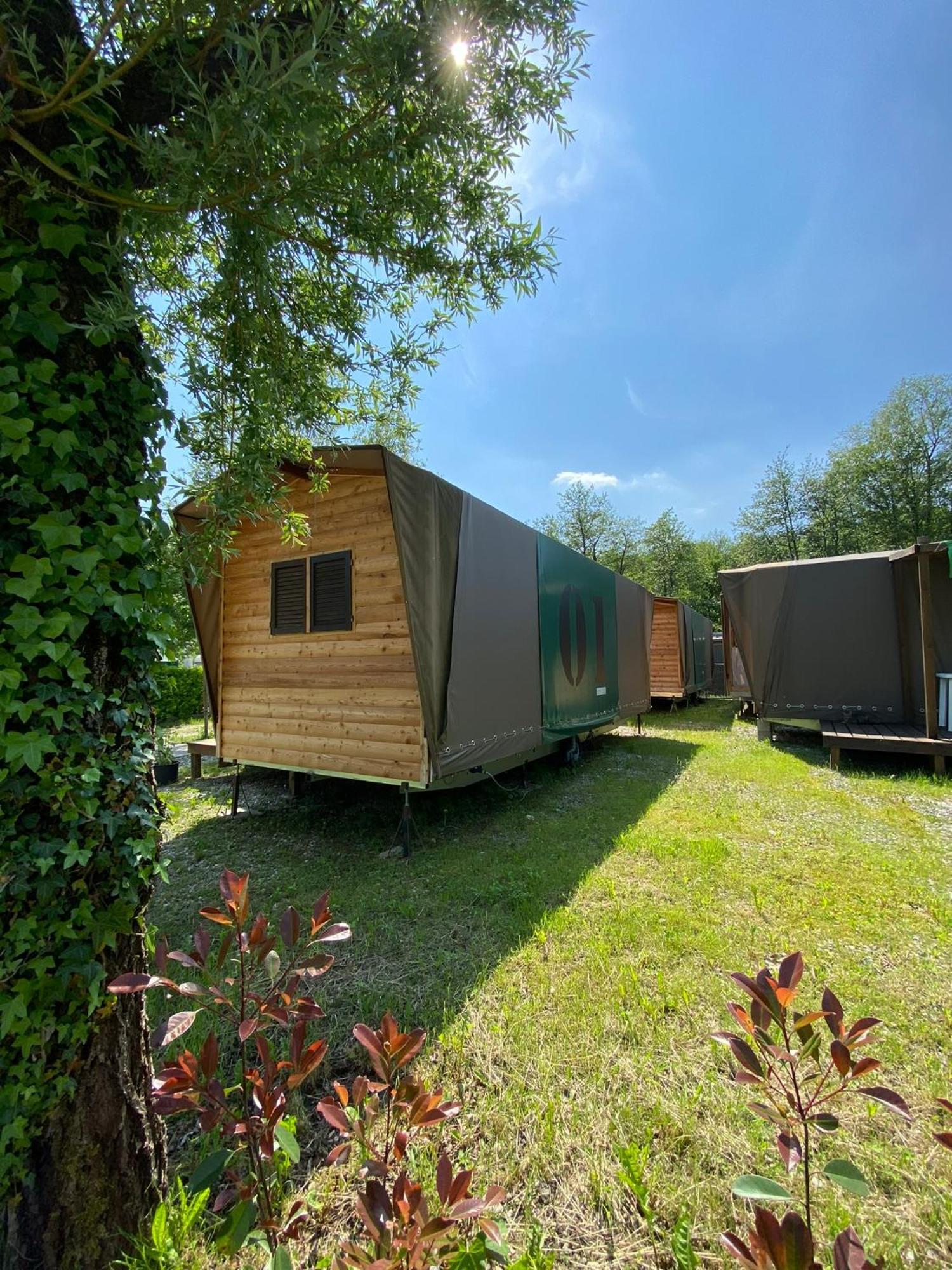 Camping Montorfano מראה חיצוני תמונה