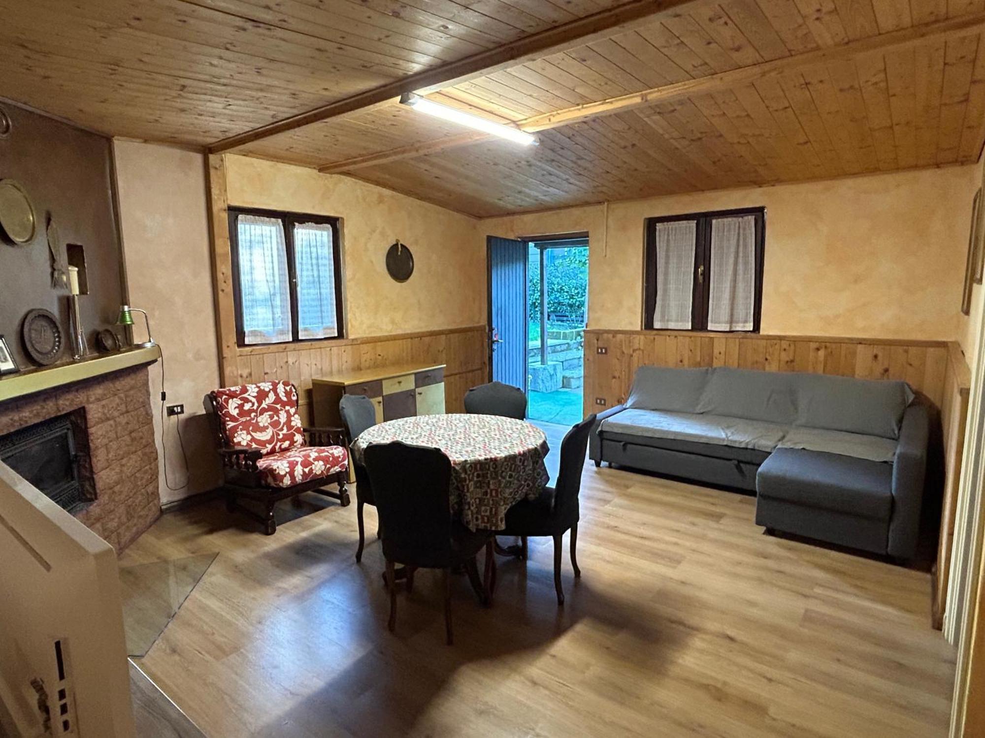 Camping Montorfano מראה חיצוני תמונה