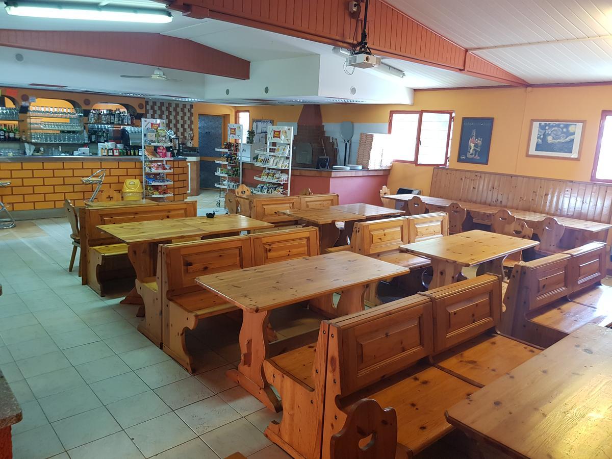 Camping Montorfano מראה חיצוני תמונה