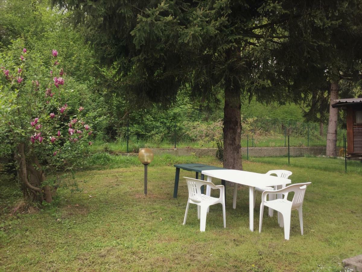 Camping Montorfano מראה חיצוני תמונה